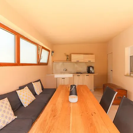 Willa Beautiful Lona With Private Pool Near Pula *