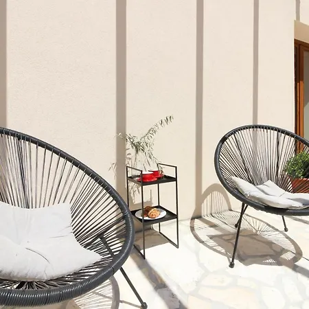 Willa Beautiful Lona With Private Pool Near Pula *
